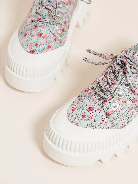 Jeffrey Campbell Shoes - Jeffrey Campbell B2school Women's Size 8.5 Platform White Floral
